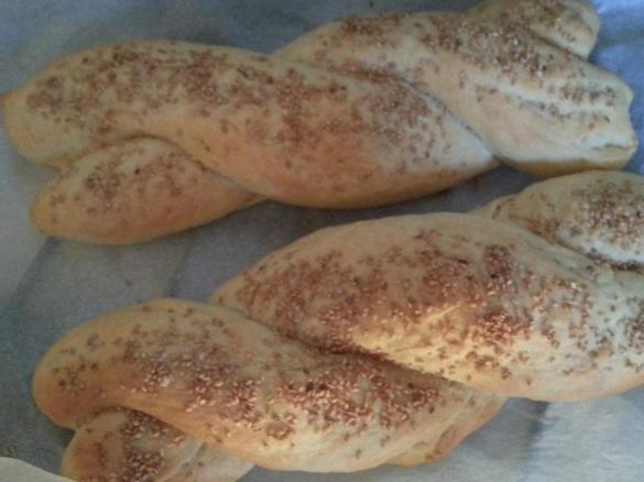 treccia di pane siciliano con farina di grano duro