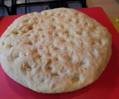 Focaccia con lievito madre croccante fuori e morbida dentro