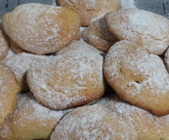 Ravioli dolci alla frutta secca