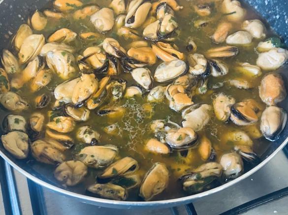 Sugo bianco di cozze