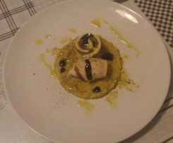 Rolatine di pollo con purea di cavolini di Bruxelles