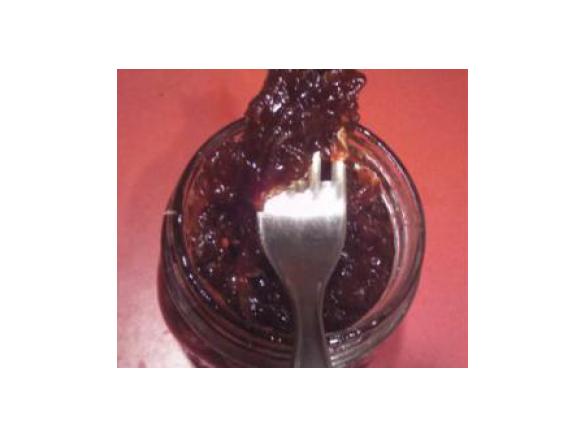 MARMELLATA CIPOLLE ROSSE DI TROPEA E UVETTA