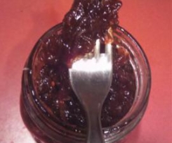 MARMELLATA CIPOLLE ROSSE DI TROPEA E UVETTA