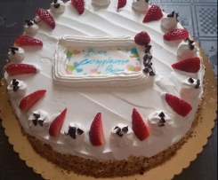 TORTA DI COMPLEANNO FRAGOLE E PANNA