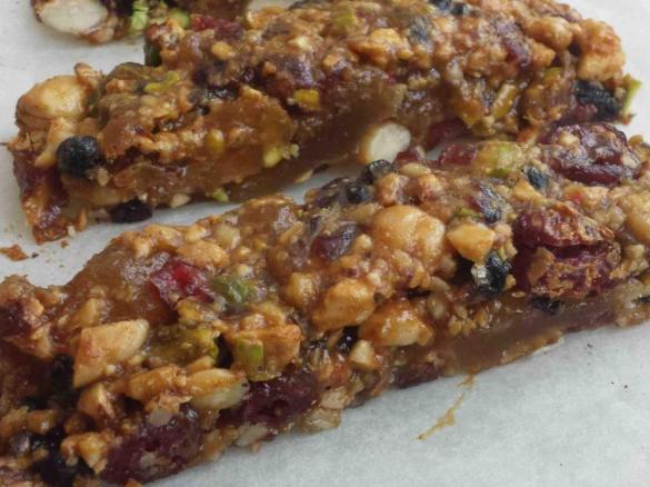 Barrette energetiche di frutta secca e disidratata