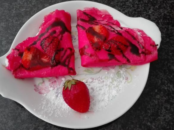 Crepes al limoncello con panna e fragole-contest festa della mamma-