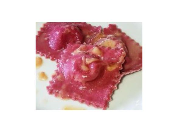 RAVIOLI VIOLA DI  PATATE E FUNGHI (contest rape)