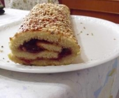 tronco farcito con marmellata ricoperto con graniglia di nocciole