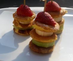 Mini Pancake Finger Food allo Yogurt con frutta fresca e miele (contest tricolore )