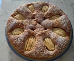 Torta senza glutine al grano saraceno con mele e fragole