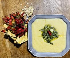 Fave e Cicoria ( o bietole ) selvatiche