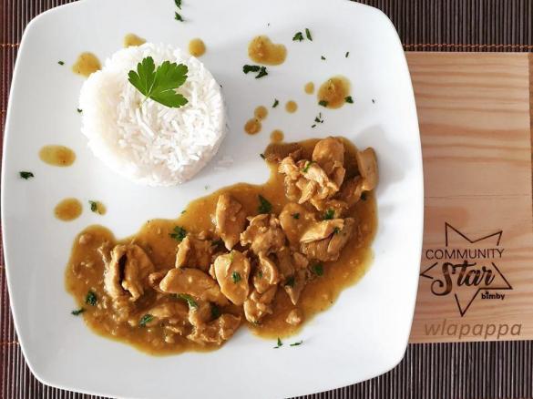 Straccetti di pollo in agrodolce con curry e zenzero