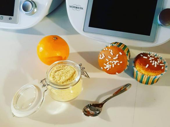 Zucchero aromatizzato all'arancia