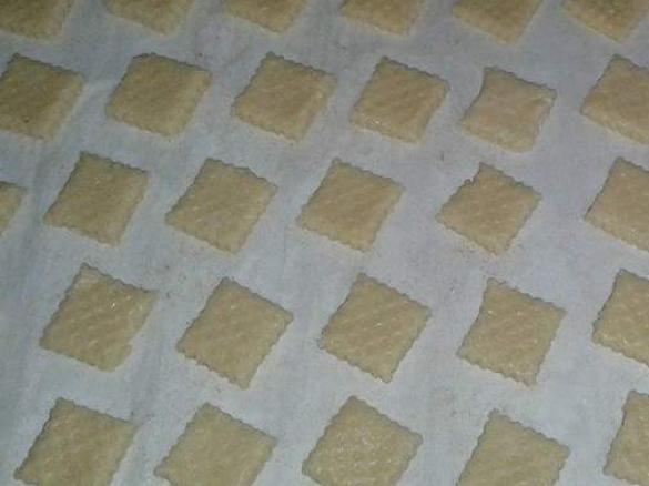 Quadrotti frollati al latte (biscotti)