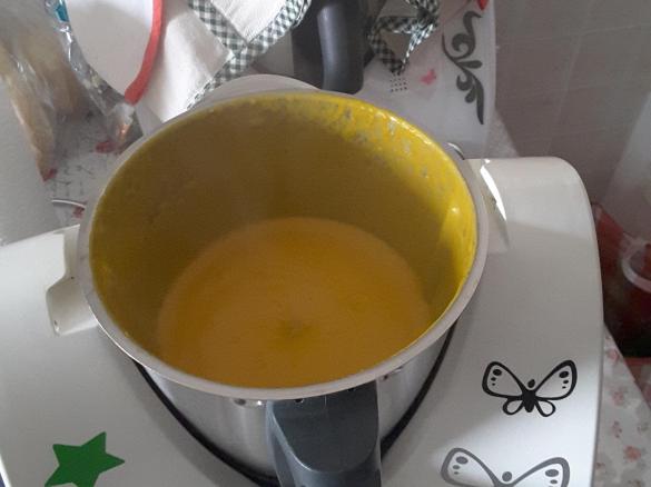 Variante di Vellutata di carote con semi di amaranto