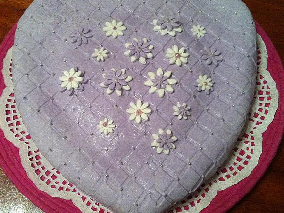 Torta a forma di cuore p.d.z