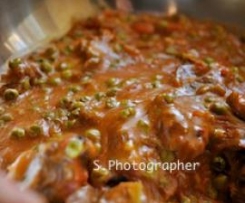 SPEZZATINO DI CARNE CON PISELLI