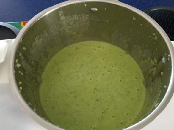 vellutata piselli patate e robbiola