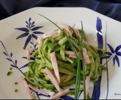 Pasta con spinaci e prosciutto