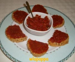 patè o antipasto di pomodori secchi
