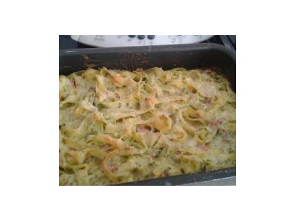 Tagliatelle broccoli e salsiccia