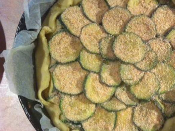 Torta salata zucchine e pomodori 