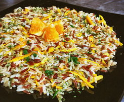 Riso integrale e rosso all'arancia