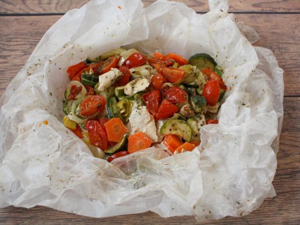Pollo al cartoccio con verdure