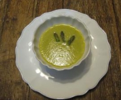 vellutata leggera di asparagi