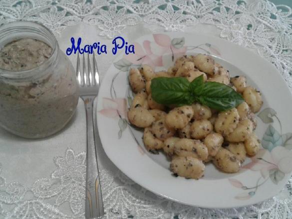 SALSA CON ROBIOLA (contest pesto e condimenti )