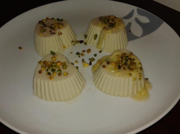 Cuoricini al pistacchio glassati al cioccolato-contest san Valentino