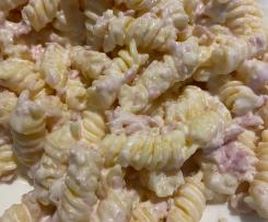 Pasta prosciutto e panna