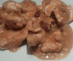 Bocconcini  di pollo al marsala e uvetta