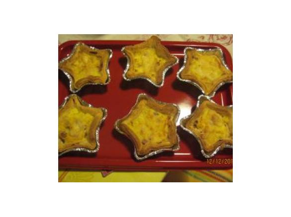 Mini torte salate semplicissime e ....un pò natalizie