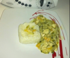 Tortini di riso con pollo e verdure all'orientale