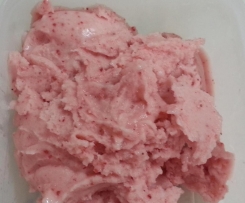 Gelato alle fragole per intolleranti al latte
