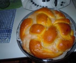 Treccia di panbrioches farcita (con Pasta Madre)