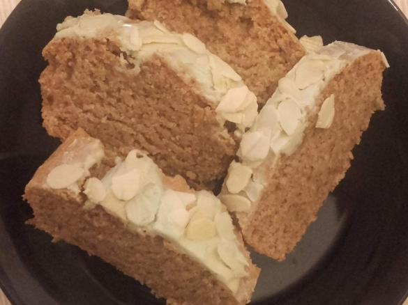 Plum-cake di farro e mandorle Vegan