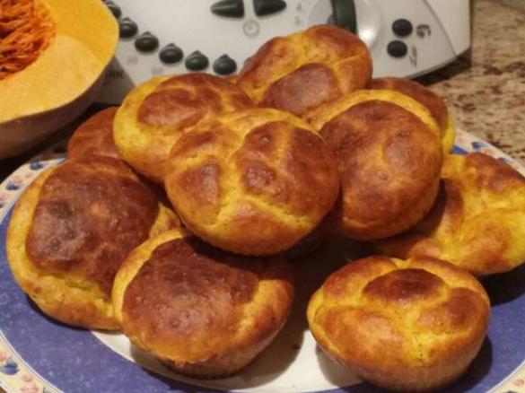 Muffin salati alla zucca