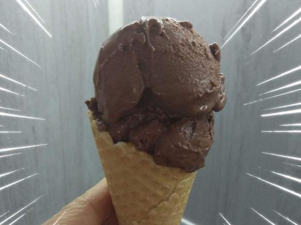 Gelato al cioccolato senza lattosio