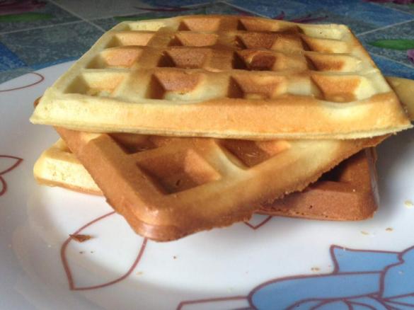 Waffle senza burro. Croccanti fuori soffici dentro!