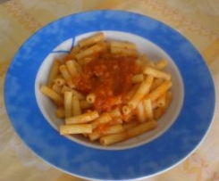 Mini tortiglioni con la bolognese della mia mamma