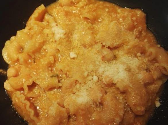 Pasta acciughe e ceci