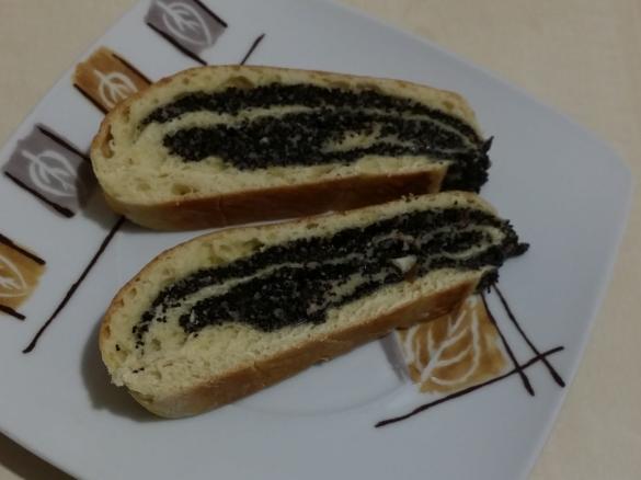 Rotolo con semi di papavero