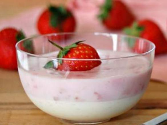 MOUSSE CIOCCOLATO BIANCO E FRAGOLA - CONTEST DOLCI SENZA FORNO