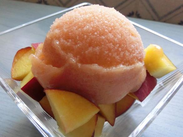 Sorbetto-Gelato al Bellini (Pesca-Prosecco)