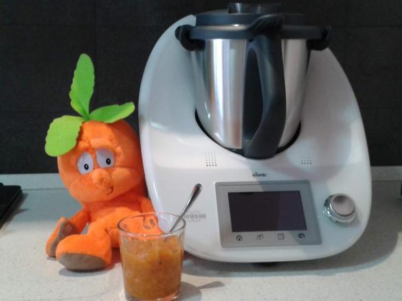 Migliora la vista con il FRULLATO DI ALBICOCCHE E CAROTE 