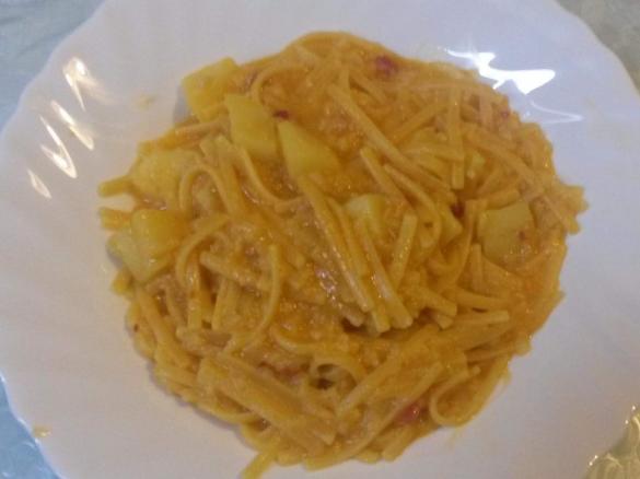 Pasta patate cavolfiore pancetta e zafferano