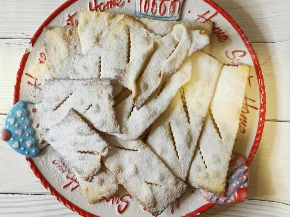 INTRIGONI DELLA NONNA CLAUDIA