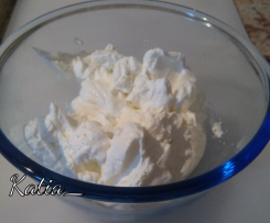 Formaggio fresco cremoso tipo Philadelphia